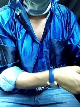 Snapshot of chocolate_alone chatting on 5, 11, 2025 chocolate alone online show from 5, 11, 2025
