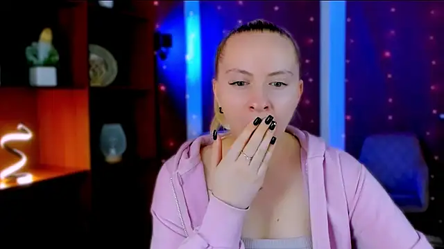 mila glow1 online show from 25, 2, 2026