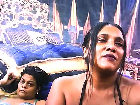 Snapshot of IndianSexyLady4u chatting on 28, 11, 2025 IndianSexyLady4u online show from 28, 11, 2025