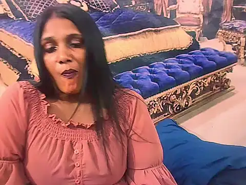 Snapshot of IndianSexyLady4u chatting on 14, 12, 2025 IndianSexyLady4u online show from 14, 12, 2025