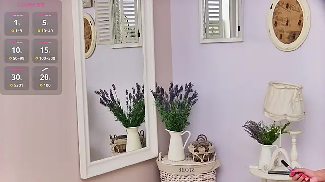 LollyShine online show from 26, 9, 2025