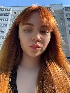 LunaMillie online show from 25, 5, 2026