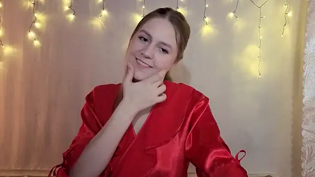 Snapshot of ShyMistery chatting on 8, 11, 2025 ShyMistery online show from 8, 11, 2025