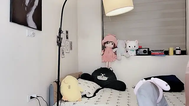 MaiLiiil online show from 17, 12, 2025