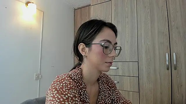 horny adiction online show from 18, 9, 2025