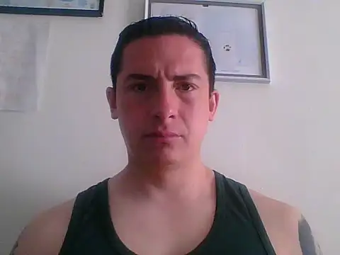 Snapshot of mickseb89 chatting on 22, 9, 2025 mickseb89 online show from 22, 9, 2025