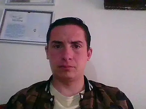 Snapshot of mickseb89 chatting on 4, 10, 2025 mickseb89 online show from 4, 10, 2025