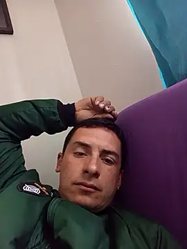 Snapshot of mickseb89 chatting on 7, 11, 2025 mickseb89 online show from 7, 11, 2025