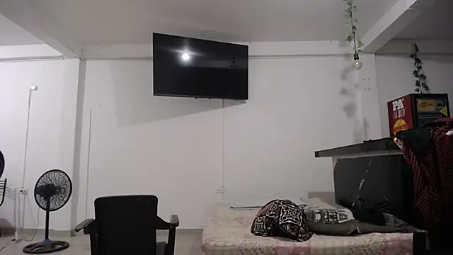 Snapshot of yohacriss chatting on 14, 9, 2025 yohacriss online show from 14, 9, 2025