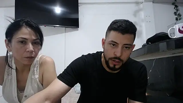 Snapshot of yohacriss chatting on 8, 10, 2025 yohacriss online show from 8, 10, 2025