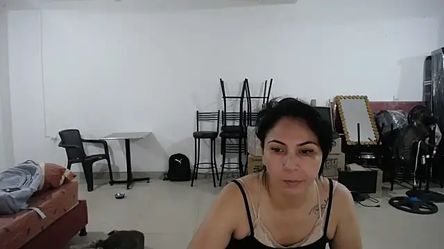 Snapshot of yohacriss chatting on 1, 11, 2025 yohacriss online show from 1, 11, 2025