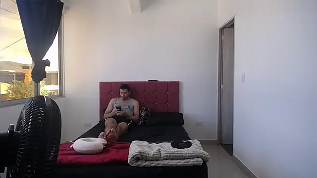 Snapshot of yohacriss chatting on 26, 11, 2025 yohacriss online show from 26, 11, 2025