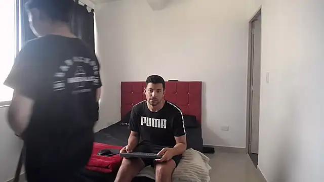 Snapshot of yohacriss chatting on 2, 12, 2025 yohacriss online show from 2, 12, 2025