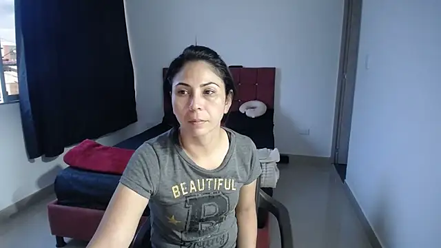 Snapshot of yohacriss chatting on 4, 12, 2025 yohacriss online show from 4, 12, 2025