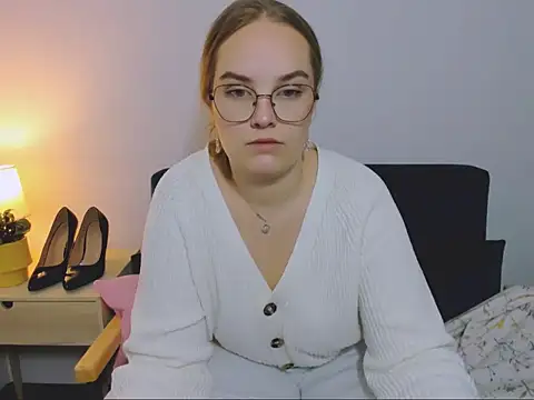 AliceCrazy69 online show from 23, 11, 2025