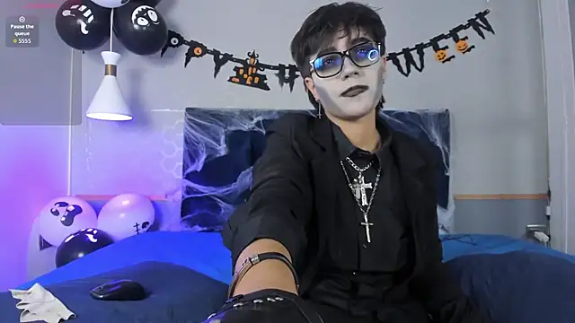 Tsuki Maru online show from 14, 10, 2025