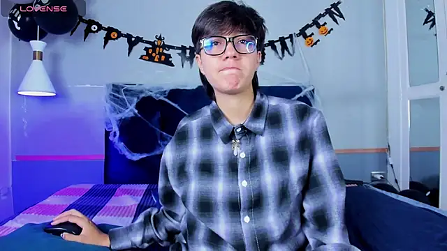 Tsuki Maru online show from 23, 10, 2025