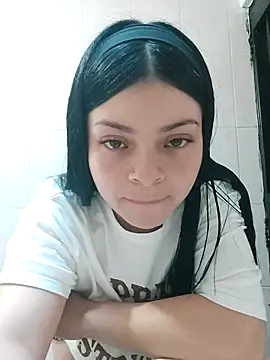 LunaJacobs online show from 10, 11, 2025