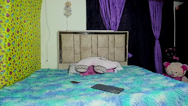 Snapshot of skinnyanddaphne chatting on 10, 5, 2026 skinnyanddaphne online show from 10, 5, 2026