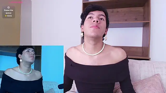 Snapshot of E_R_O_S_ chatting on 13, 9, 2025 E R O S online show from 13, 9, 2025