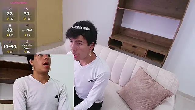 Snapshot of E_R_O_S_ chatting on 18, 9, 2025 E R O S online show from 18, 9, 2025