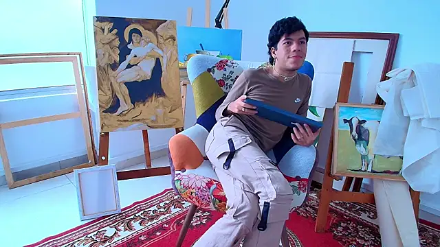 Snapshot of E_R_O_S_ chatting on 8, 10, 2025 E R O S online show from 8, 10, 2025