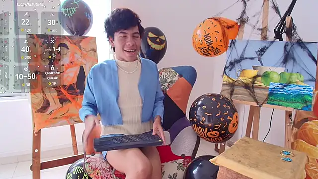 Snapshot of E_R_O_S_ chatting on 23, 10, 2025 E R O S online show from 23, 10, 2025