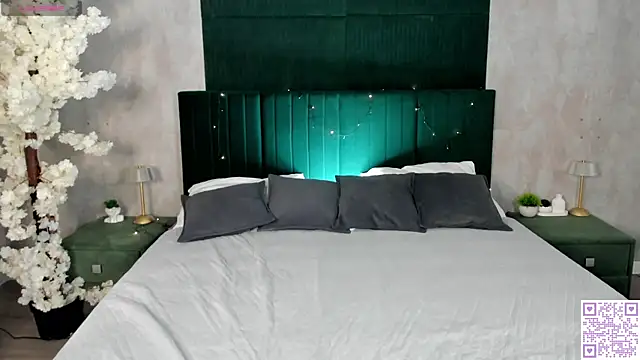 Brenda Puff online show from 27, 3, 2026