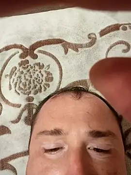 Snapshot of zurab39 chatting on 13, 11, 2025 zurab39 online show from 13, 11, 2025