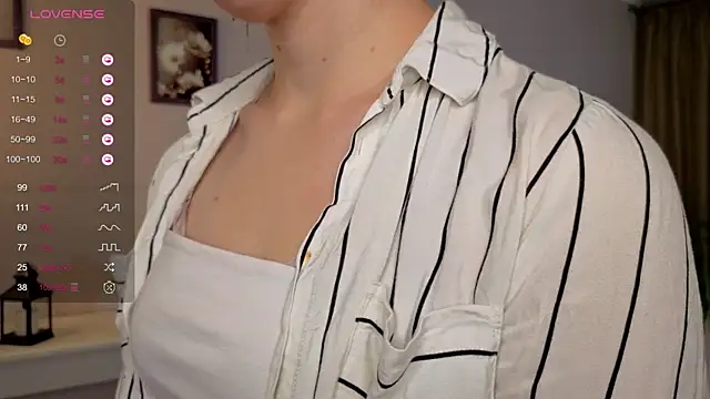 JuliannaWenger online show from 14, 9, 2025