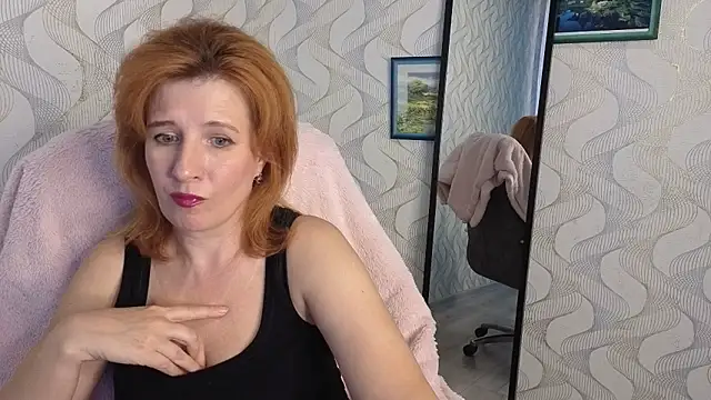 Snapshot of Elannaria chatting on 19, 9, 2025 Elannaria online show from 19, 9, 2025