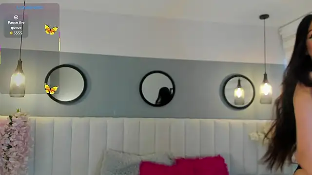 Mila Hank  online show from 8, 10, 2025