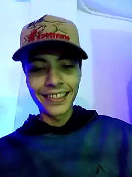 Snapshot of Master_liam00 chatting on 2, 12, 2025 Master liam00 online show from 2, 12, 2025