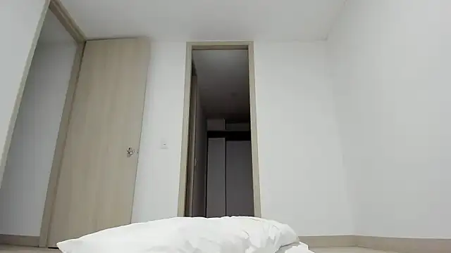 Meganbelford1 online show from 14, 9, 2025