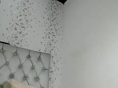 Snapshot of michelle_perla chatting on 17, 9, 2025 michelle perla online show from 17, 9, 2025