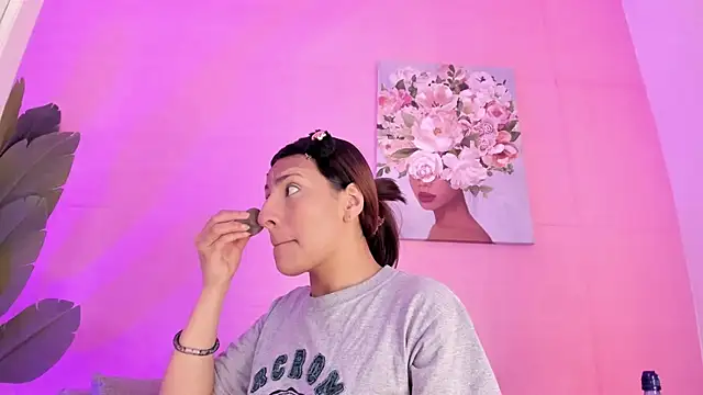 angelica cute12 online show from 10, 11, 2025