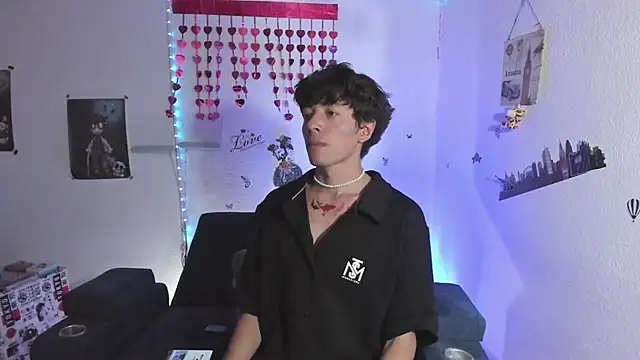 Dani Lips  online show from 15, 9, 2025