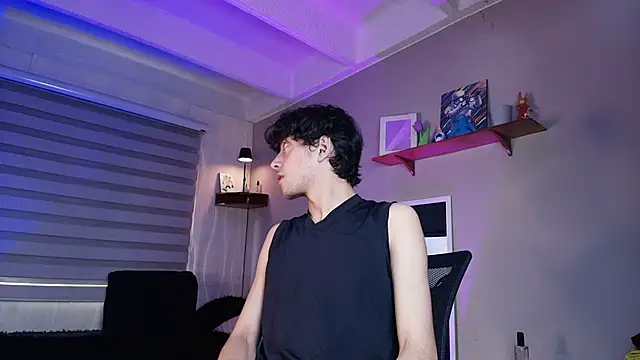 Dani Lips  online show from 4, 10, 2025