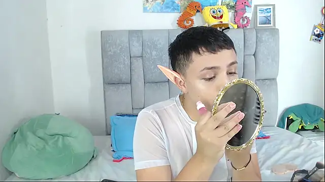 Snapshot of christopher_Hot chatting on 7, 11, 2025 christopher Hot online show from 7, 11, 2025