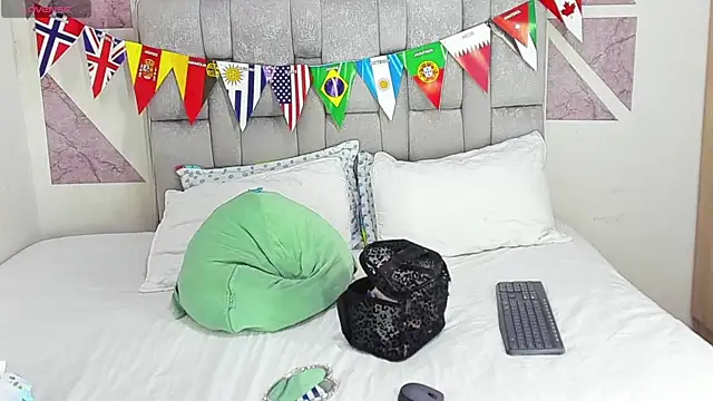 christopher Hot online show from 6, 7, 2026