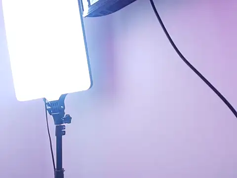 Snapshot of Redhair6 chatting on 8, 11, 2025 Redhair6 online show from 8, 11, 2025