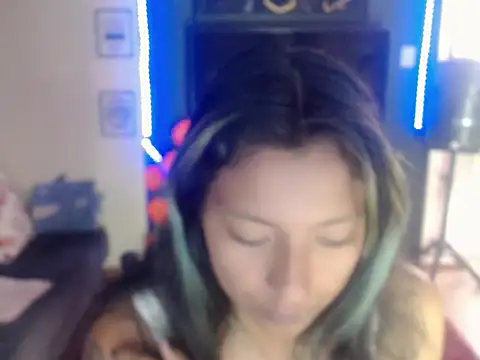 Snapshot of ScarletSizzling chatting on 4, 10, 2025 ScarletSizzling online show from 4, 10, 2025