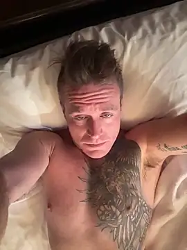 DILFiGuess11 online show from 12, 11, 2025