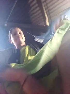 Snapshot of Jooli_xx chatting on 10, 10, 2025 Jooli xx online show from 10, 10, 2025