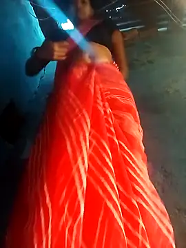 Snapshot of Jooli_xx chatting on 27, 10, 2025 Jooli xx online show from 27, 10, 2025