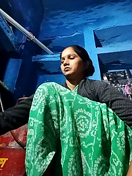 Snapshot of Jooli_xx chatting on 2, 11, 2025 Jooli xx online show from 2, 11, 2025