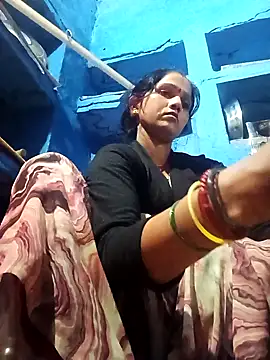 Jooli xx online show from 26, 2, 2026