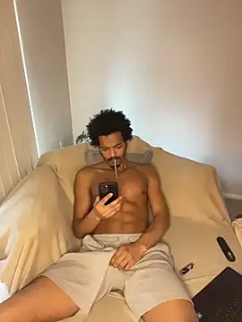 TRILLAHUNG online show from 13, 1, 2026