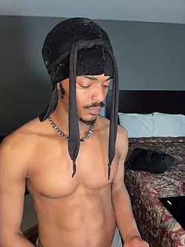 Snapshot of TRILLAHUNG chatting on 4, 3, 2026 TRILLAHUNG online show from 4, 3, 2026