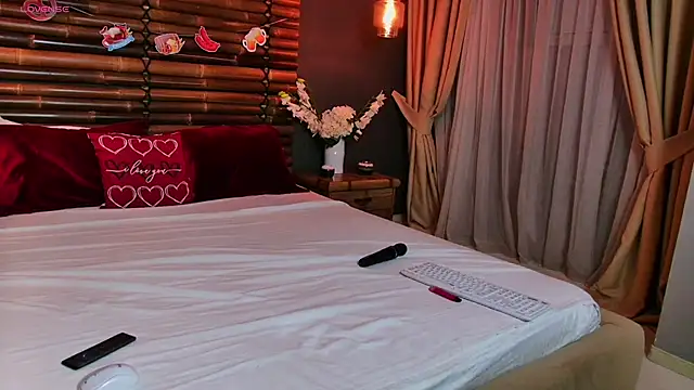 SandraSilver online show from 3, 10, 2025